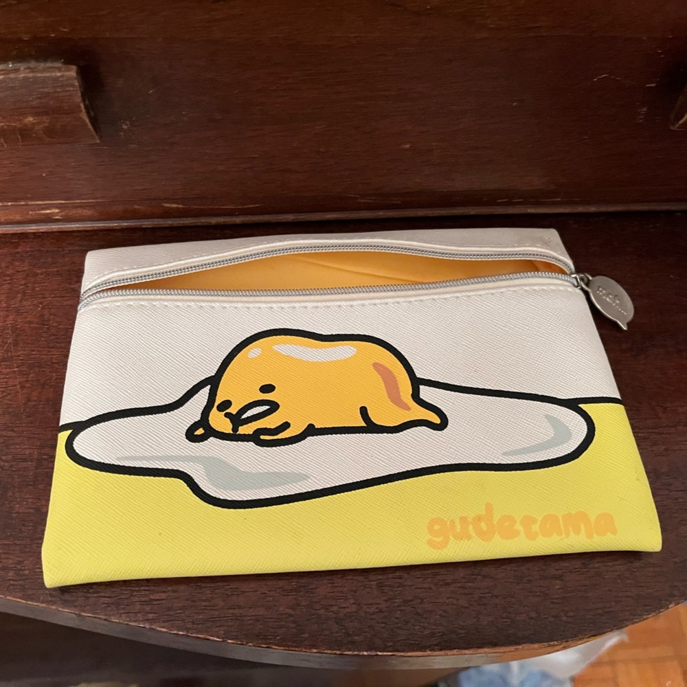 Egg Pouch